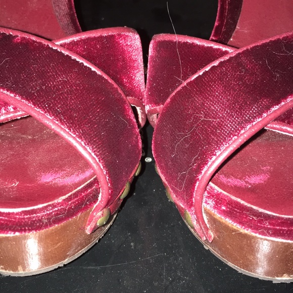 wine velvet Delman strappy wood platform heels sz6 - Picture 6 of 7